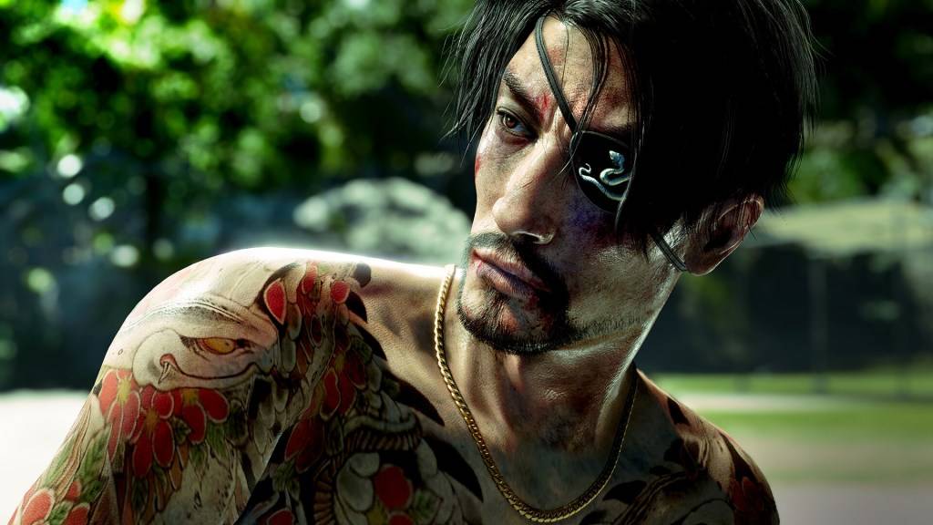 Seperti Naga: Pirate Yakuza di Hawaii, Goro Majima dengan kehijauan di belakangnya.