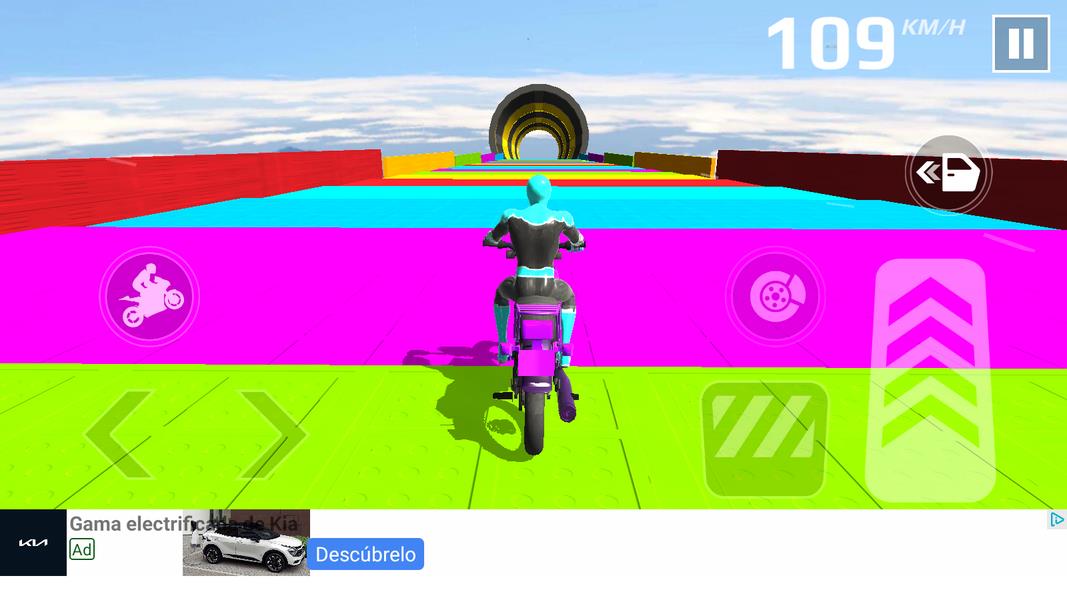 Superhero Moto Stunts Racing Screenshot 1