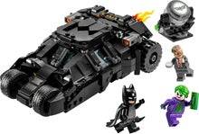 Batman Tumbler so với Two-Face & The Joker