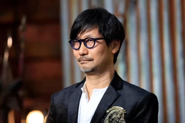 Hideo Kojima는 유언장과 비슷한 직원을위한 USB 아이디어를 남깁니다.